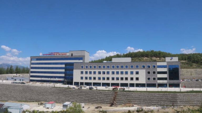 diyaliz cihazlari depoda curutuldu milyonlarca lira degerindeki cihazlarin cop olmasi kabul edilemez T25kKNBX