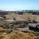 van buyuksehir belediyesinden hafriyat temizleme calismasi 9GqdP1l7