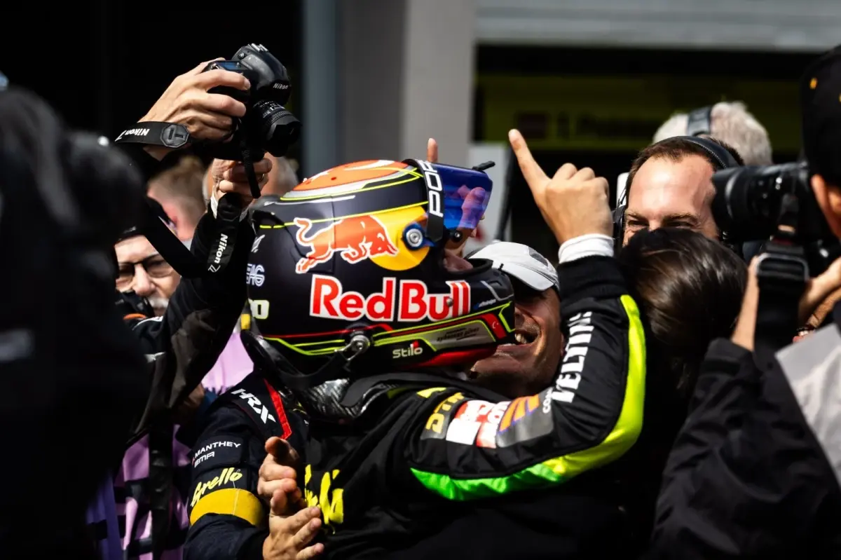 ayhancan guven dtmde sampiyonluk kazanarak tarihe gecti fgaX31Hp