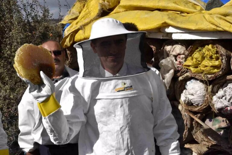 bitliste karakovan bali hasadi Hawi9gMh.jpg