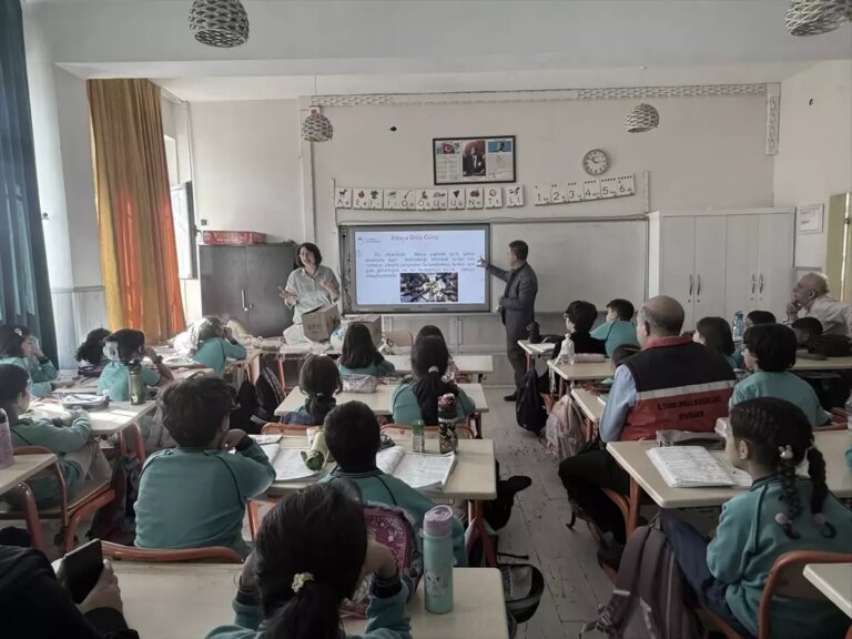 diyarbakirda dunya gida gunu etkinligi yapildi usWO35XY.jpg