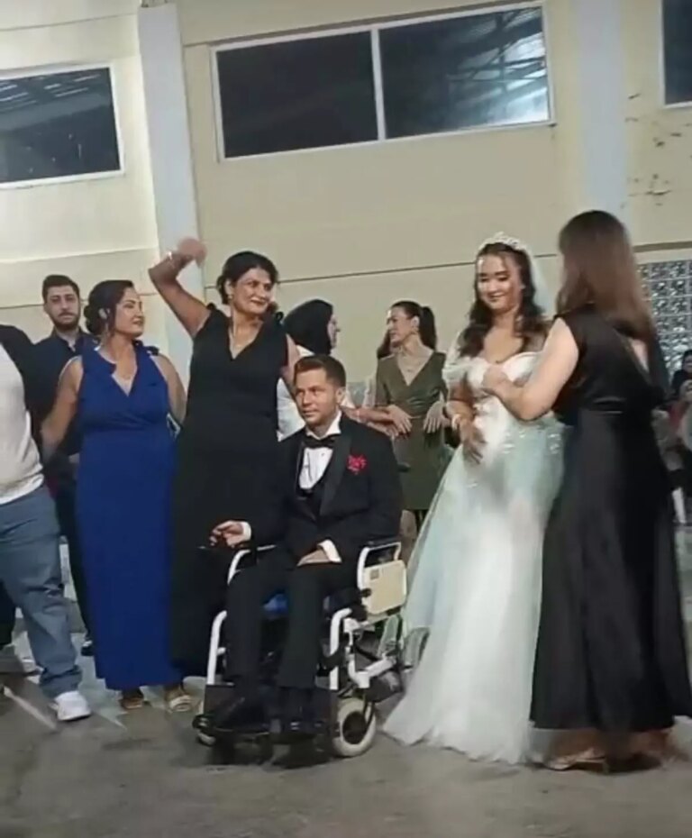 engelli omer ve lise aski dilara evlendi LKOQicuD