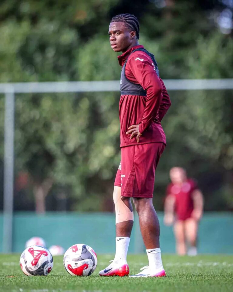 oulai trabzonspordaki ilk macinda goz doldurdu saW3vabh