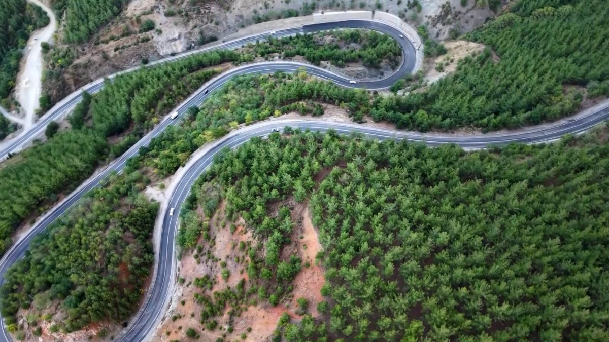 adanada dokuzdolambac virajlari manzarasiyla mest etti IB7d9VNJ.jpg