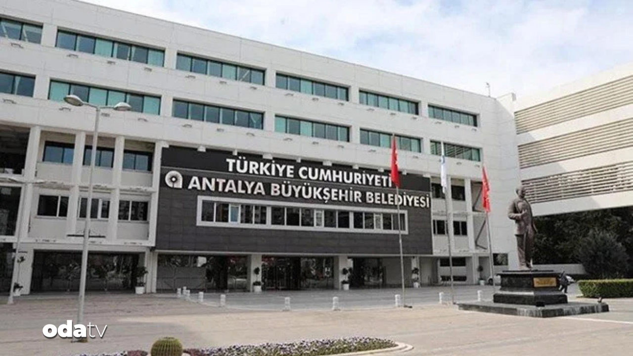 antalya buyuksehir belediyesine rusvet sorusturmasi 7 gozalti 6OOYt3Di.jpg
