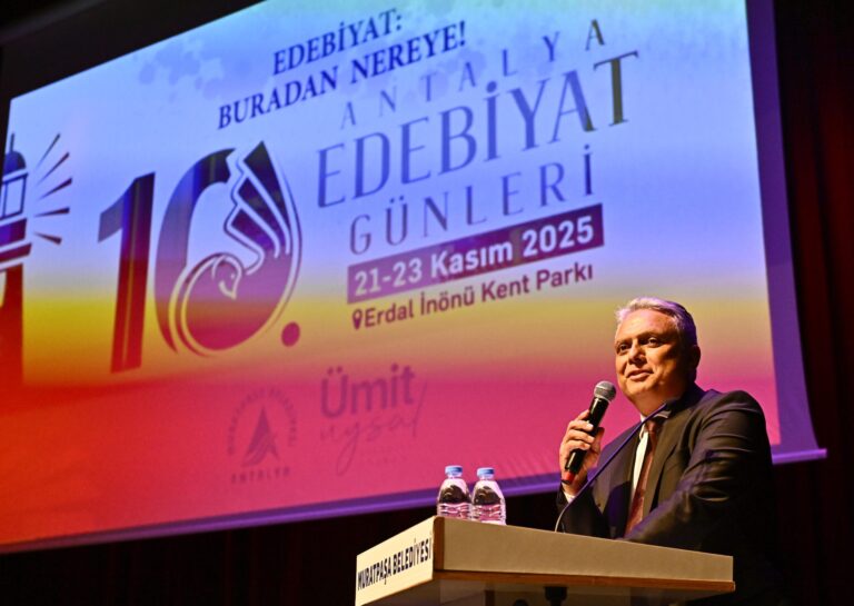 antalya-edebiyat-gunlerinde-oduller-sahiplerini-buldu-vA4BrsI3.jpg