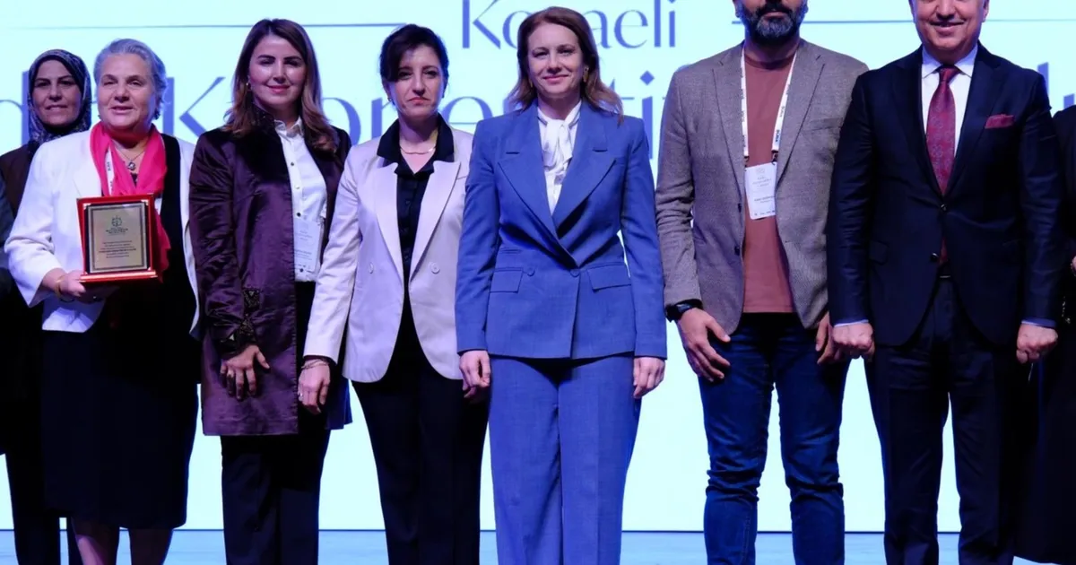 kocaelide ureten kadinlar guclu yarinlar RIEQUXzE.webp