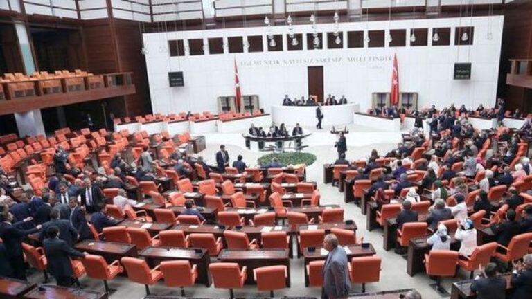 ekonomi-ve-siyaset-gundemi-29-nisan-2026-9GrQNpe2