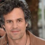 unlu-oyuncu-trumpa-ates-puskurdu-bu-soykirimci-manyak-parmakliklar-ardinda-olmali-f9kuz7v1