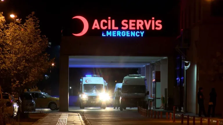 yakininin-olum-haberini-aldi-hastanede-ates-acti-ePiZ53QZ