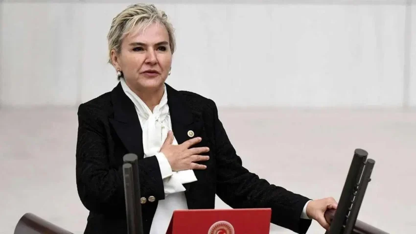 AKP’ye geçen milletvekili Nimet Özdemir için ‘diploma’ iddiası: ‘Üniversiteyi tanıyan yok’
