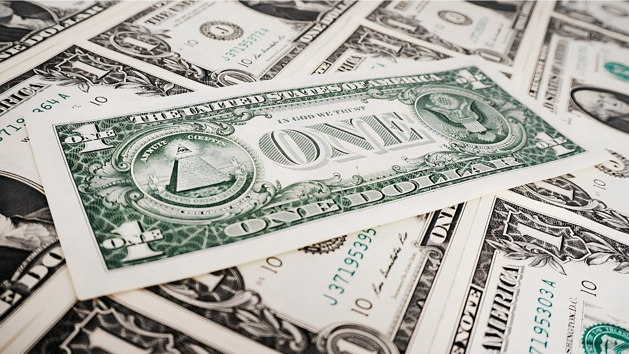 Kritik fed karari oncesi dolarda vites yukseldi SCwtE4rn